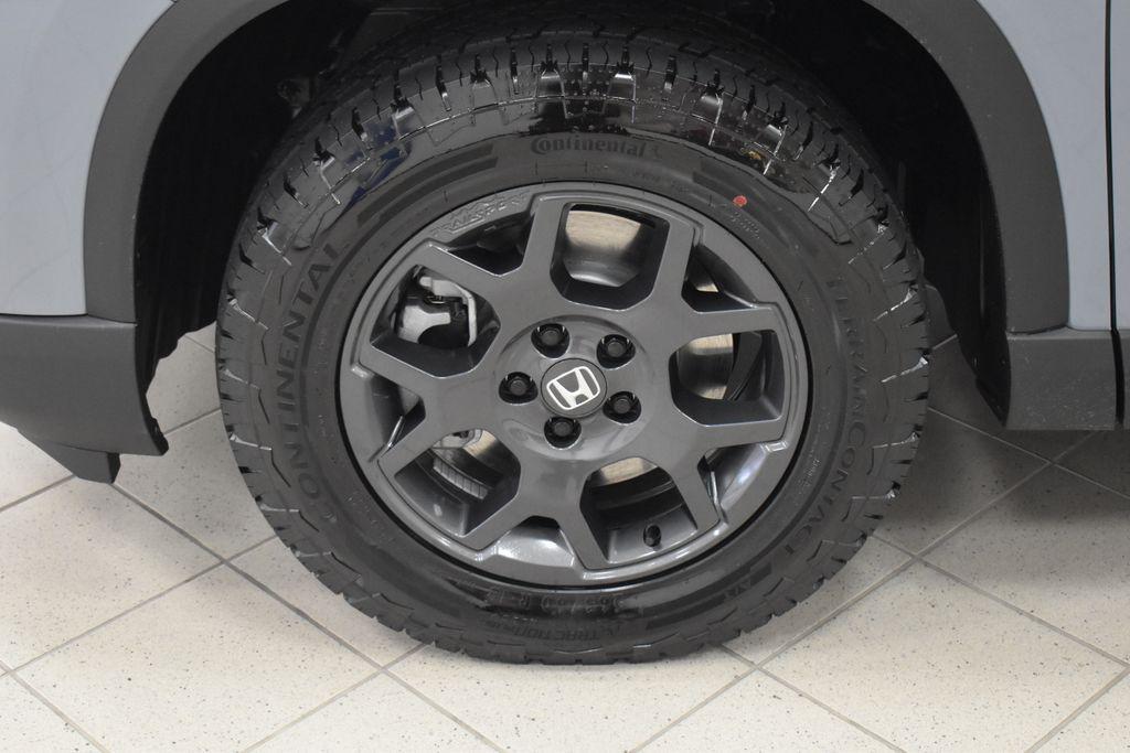 new 2025 Honda Pilot car, priced at $51,350