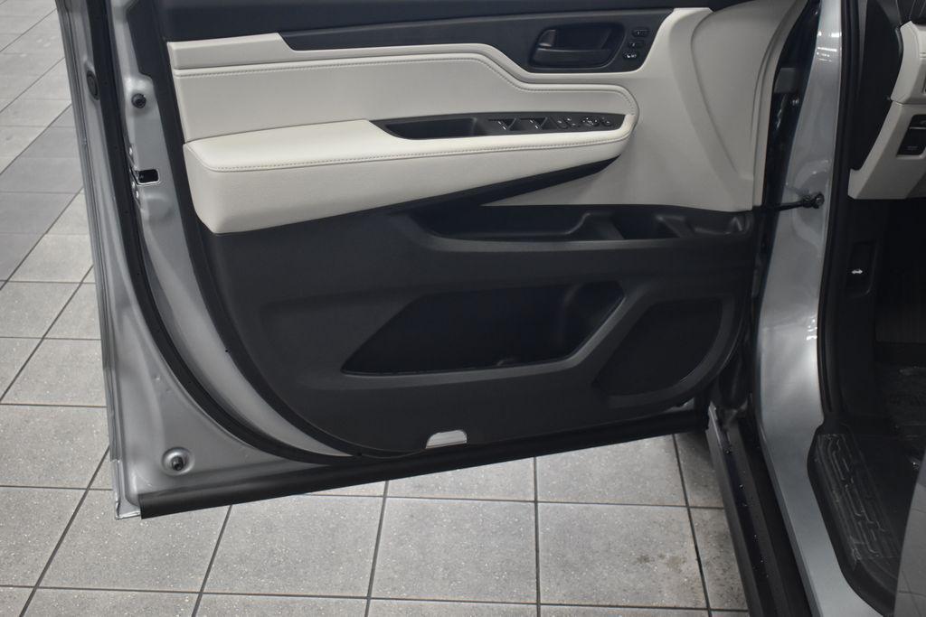 new 2026 Honda Odyssey car, priced at $42,205