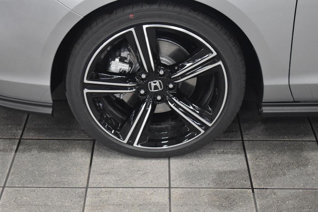 new 2025 Honda Accord Hybrid car, priced at $33,450