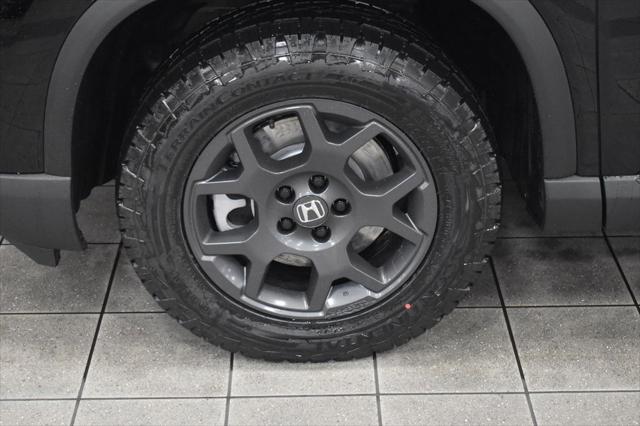 new 2025 Honda Pilot car, priced at $51,330