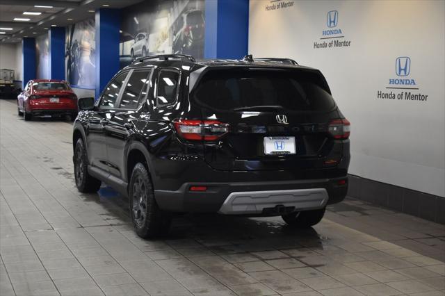new 2025 Honda Pilot car, priced at $51,330
