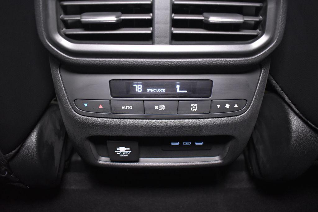 new 2025 Honda Pilot car, priced at $48,580