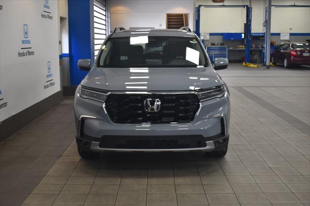 new 2025 Honda Pilot car, priced at $51,235