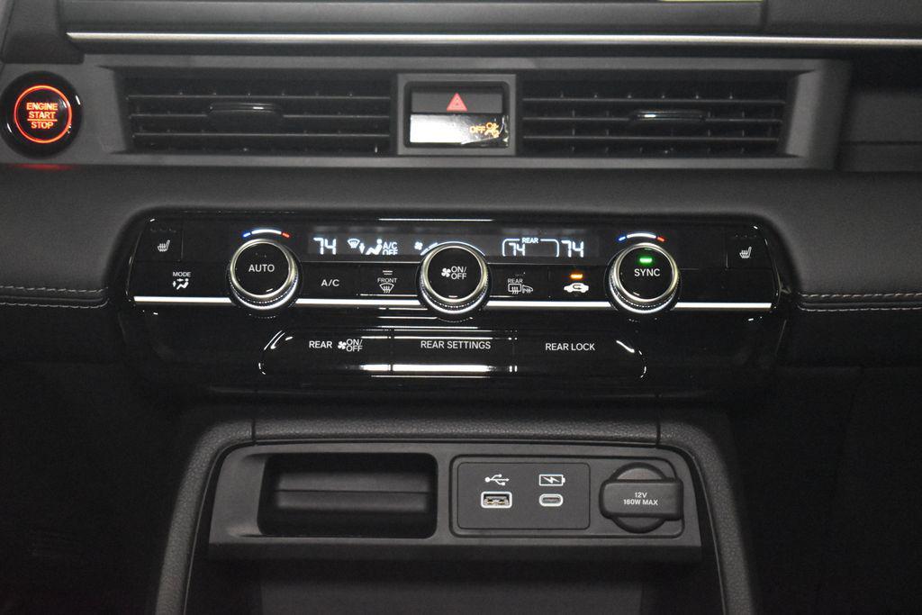 new 2025 Honda Pilot car, priced at $47,995