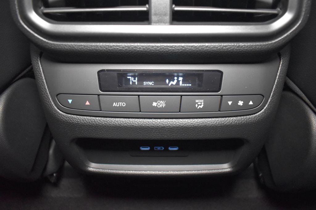 new 2025 Honda Pilot car, priced at $47,995