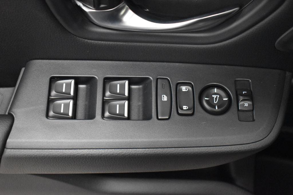 new 2025 Honda Pilot car, priced at $47,995