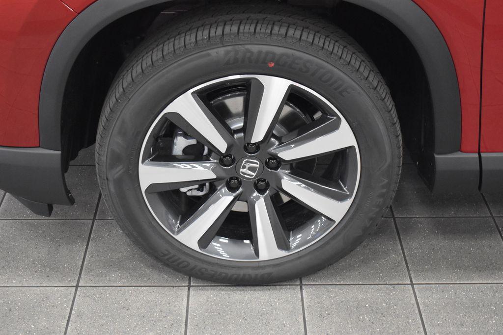 new 2025 Honda Pilot car, priced at $47,995