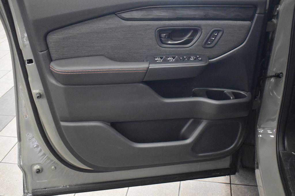 new 2026 Honda Passport car, priced at $50,620