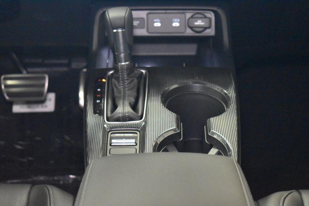 new 2026 Honda Civic Hybrid car, priced at $33,490