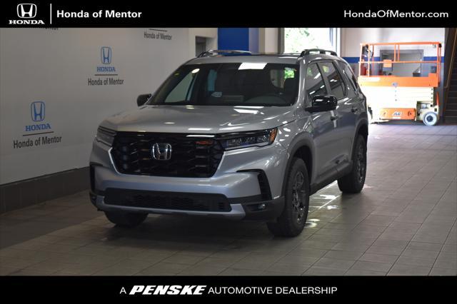 new 2025 Honda Pilot car, priced at $50,495