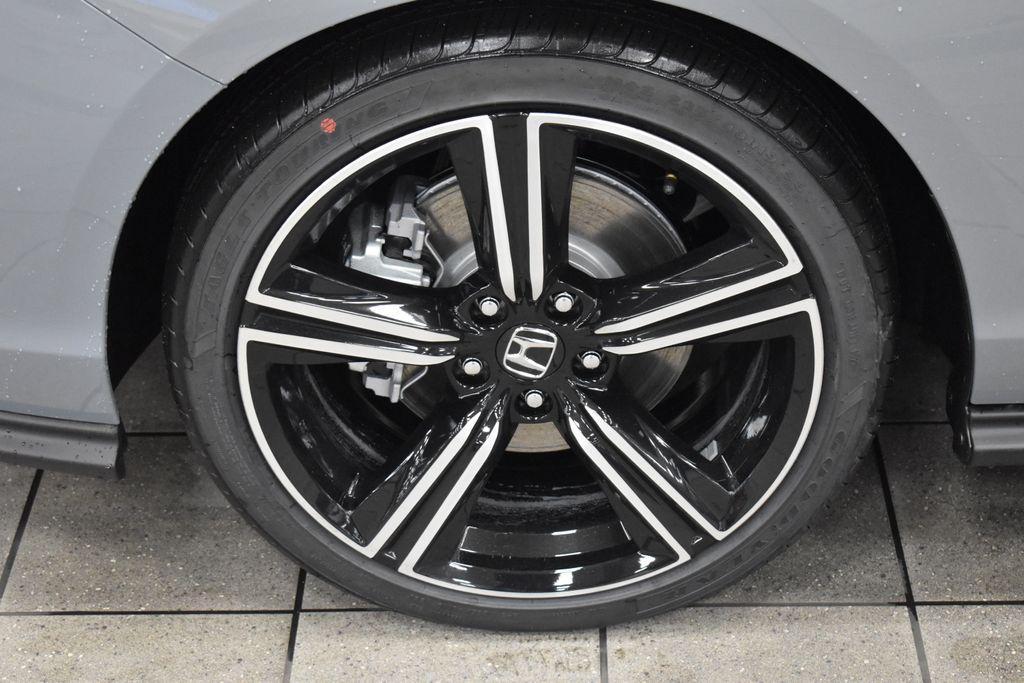 new 2025 Honda Accord Hybrid car, priced at $35,305