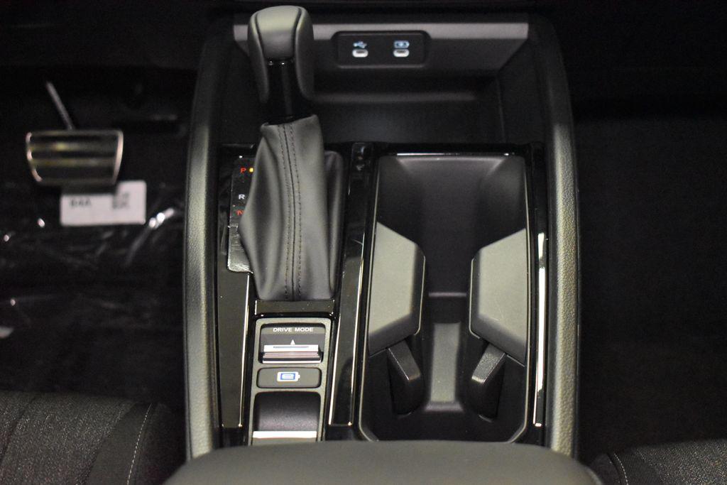 new 2025 Honda Accord Hybrid car, priced at $35,305