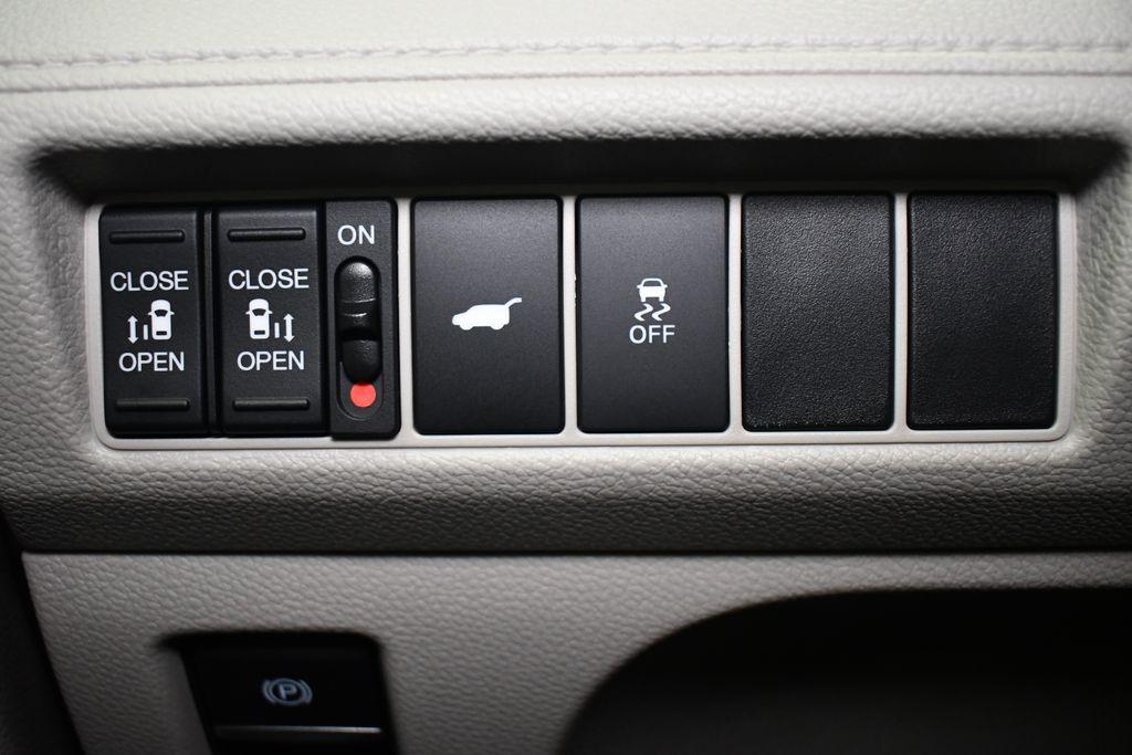 new 2026 Honda Odyssey car, priced at $42,205