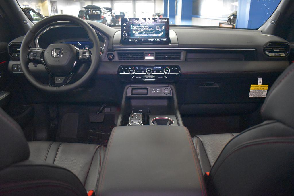 new 2025 Honda Pilot car, priced at $56,530