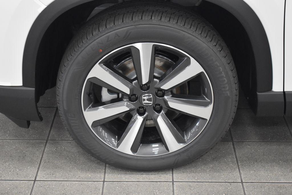 new 2025 Honda Pilot car, priced at $51,550