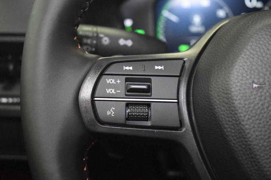 new 2026 Honda CR-V Hybrid car, priced at $39,725