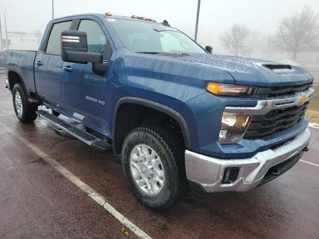 new 2025 Chevrolet Silverado 3500 car, priced at $61,162