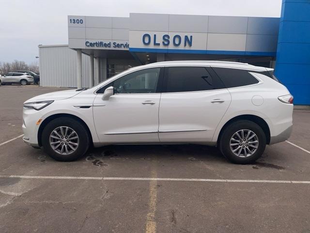 used 2024 Buick Enclave car, priced at $41,299