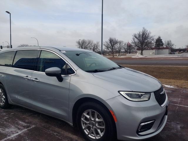 used 2023 Chrysler Pacifica car, priced at $25,694