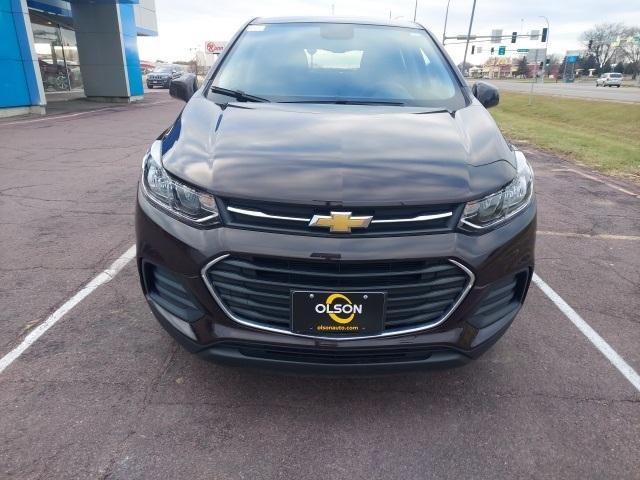 used 2022 Chevrolet Trax car, priced at $17,999