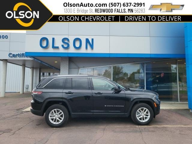 used 2023 Jeep Grand Cherokee car, priced at $35,999