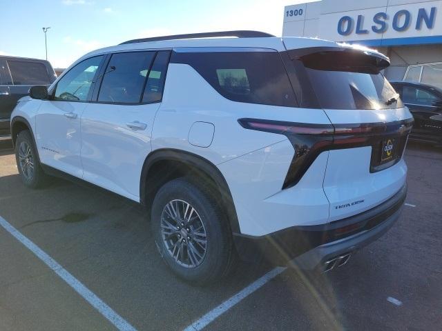 new 2025 Chevrolet Traverse car, priced at $40,299