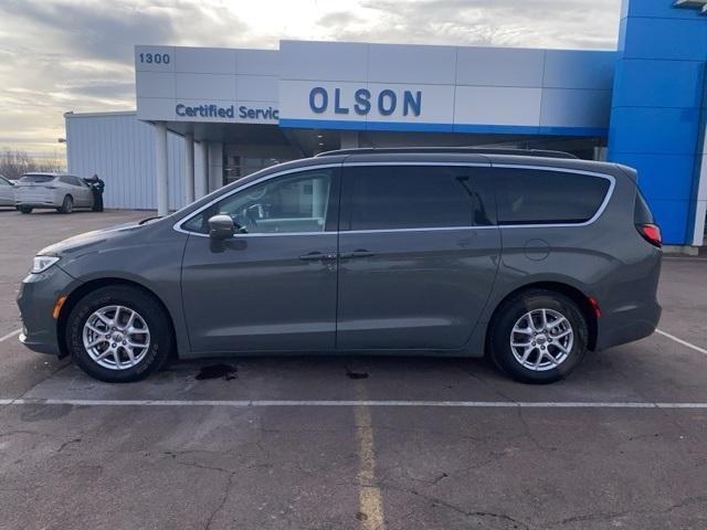 used 2022 Chrysler Pacifica car, priced at $23,199