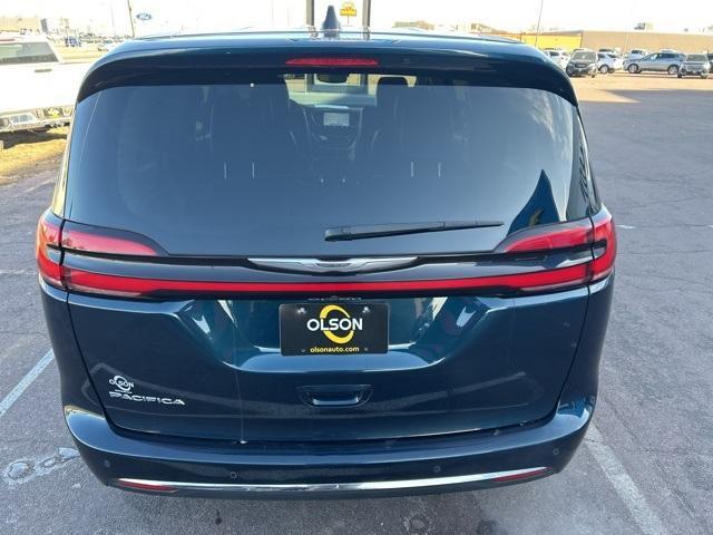 used 2023 Chrysler Pacifica car, priced at $23,899