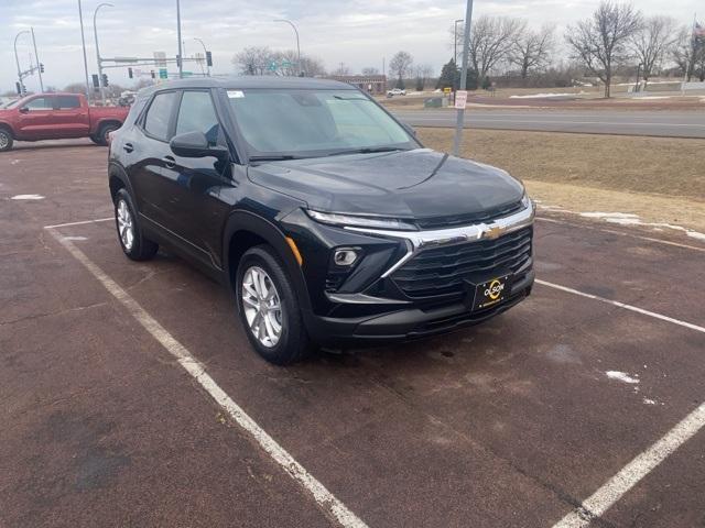 new 2025 Chevrolet TrailBlazer car, priced at $25,999