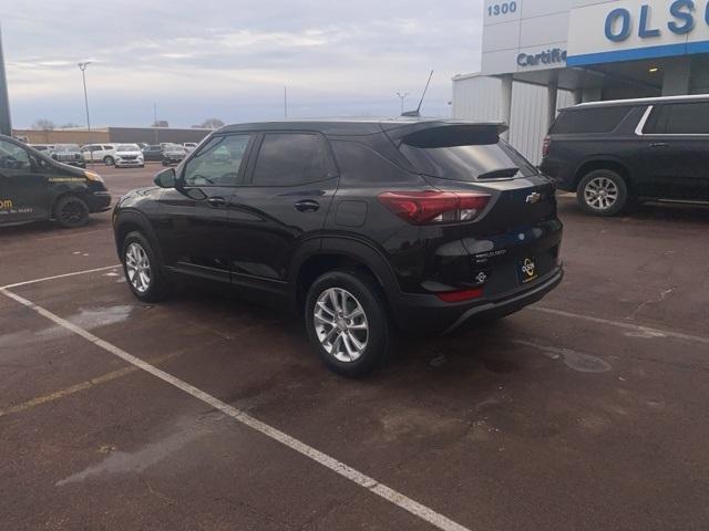 new 2025 Chevrolet TrailBlazer car, priced at $25,999