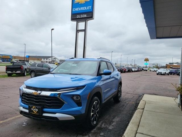 new 2024 Chevrolet TrailBlazer car, priced at $27,335