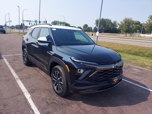 new 2025 Chevrolet TrailBlazer car, priced at $29,599