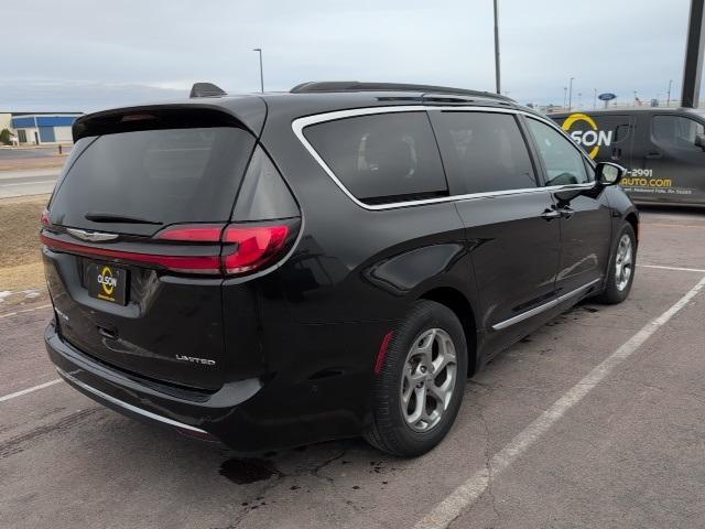 used 2022 Chrysler Pacifica car, priced at $25,969