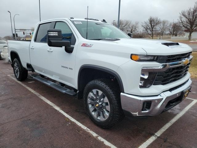 new 2025 Chevrolet Silverado 3500 car, priced at $61,054