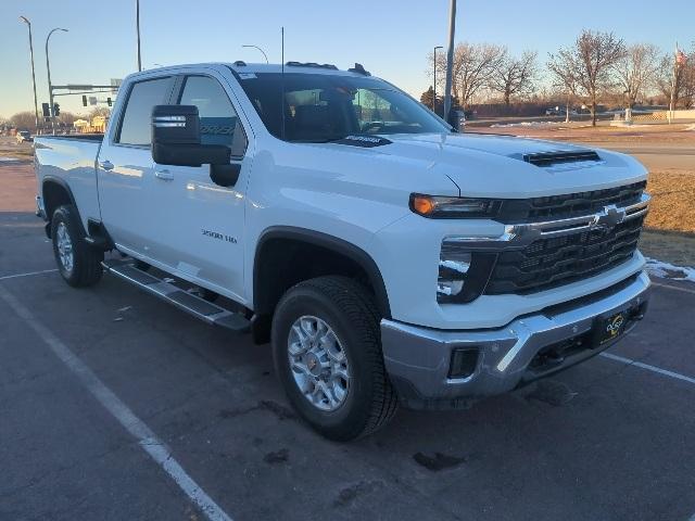 new 2025 Chevrolet Silverado 3500 car, priced at $70,747