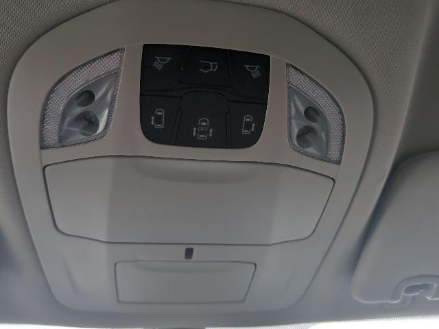 used 2023 Chrysler Pacifica car, priced at $24,599