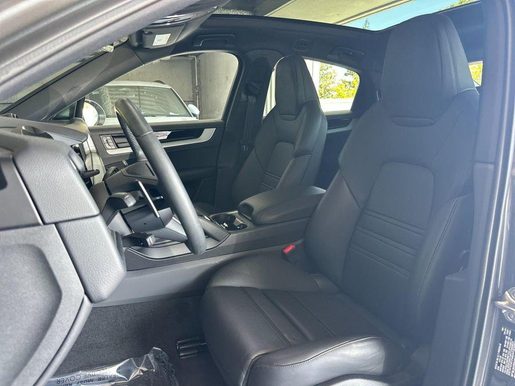 new 2025 Porsche Cayenne car, priced at $136,475