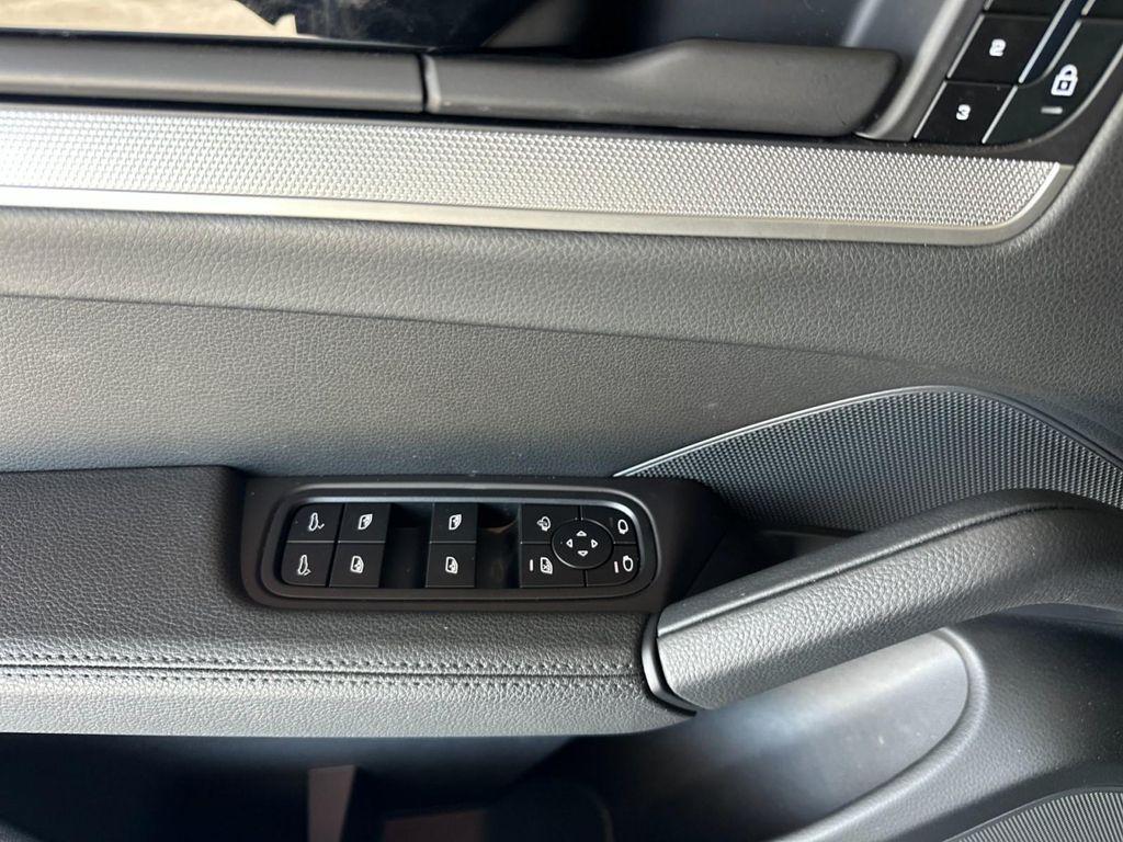 new 2025 Porsche Cayenne car, priced at $136,475