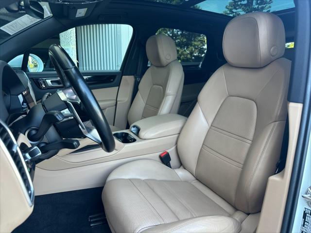 used 2021 Porsche Cayenne E-Hybrid car, priced at $59,891