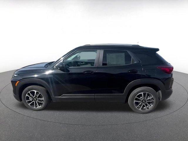 used 2025 Chevrolet TrailBlazer car, priced at $20,989