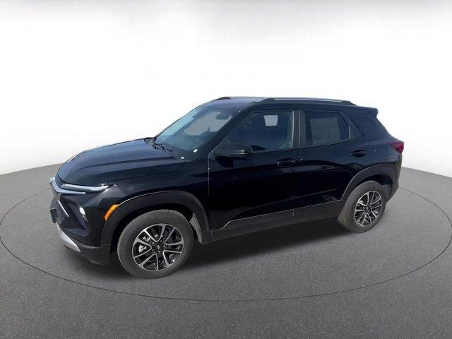 used 2025 Chevrolet TrailBlazer car, priced at $20,989