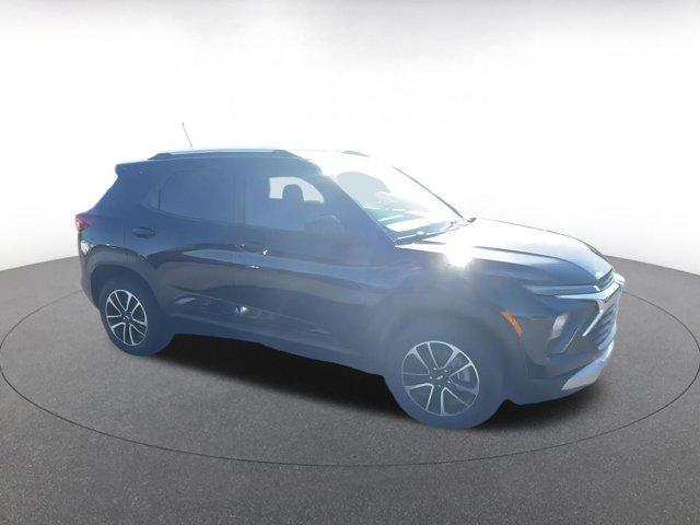 used 2025 Chevrolet TrailBlazer car, priced at $20,989