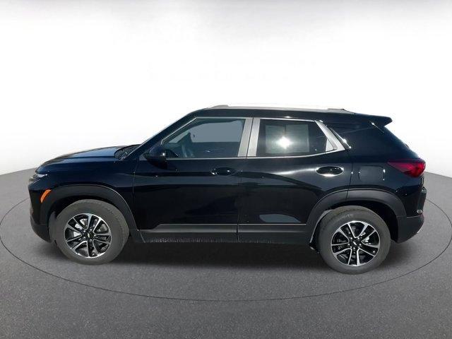 used 2025 Chevrolet TrailBlazer car, priced at $20,989