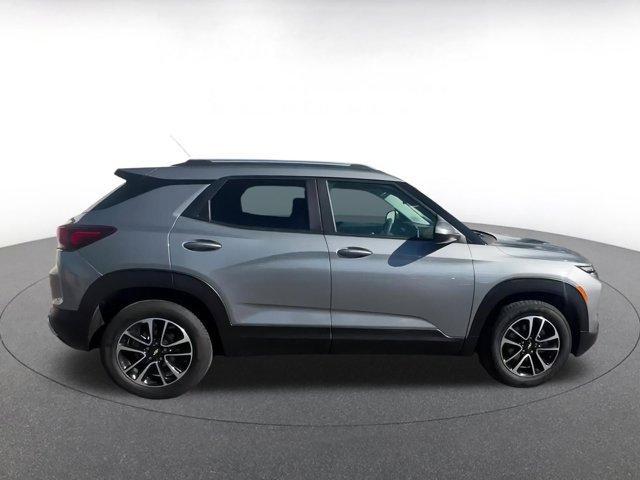 used 2025 Chevrolet TrailBlazer car, priced at $21,115