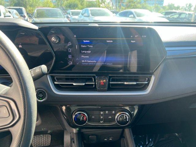 used 2025 Chevrolet TrailBlazer car, priced at $21,115