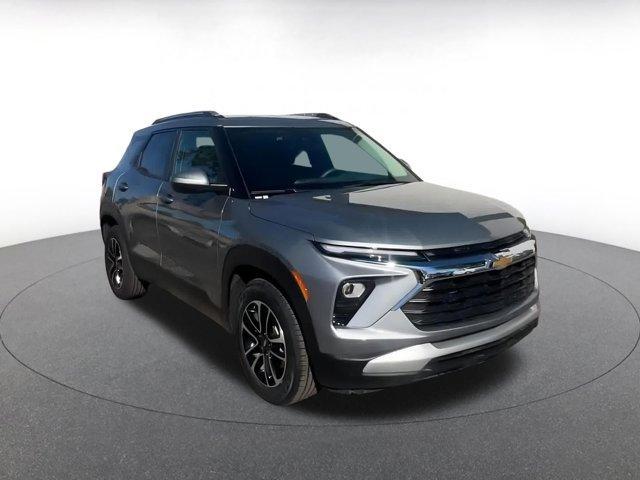 used 2025 Chevrolet TrailBlazer car, priced at $21,115
