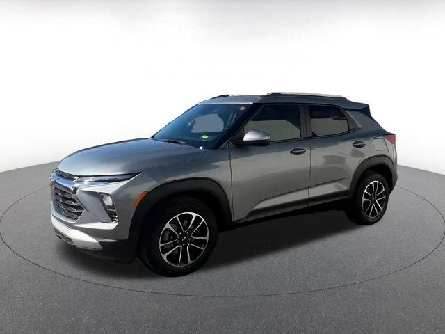 used 2025 Chevrolet TrailBlazer car, priced at $21,115