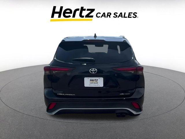 used 2024 Toyota Highlander car, priced at $42,328