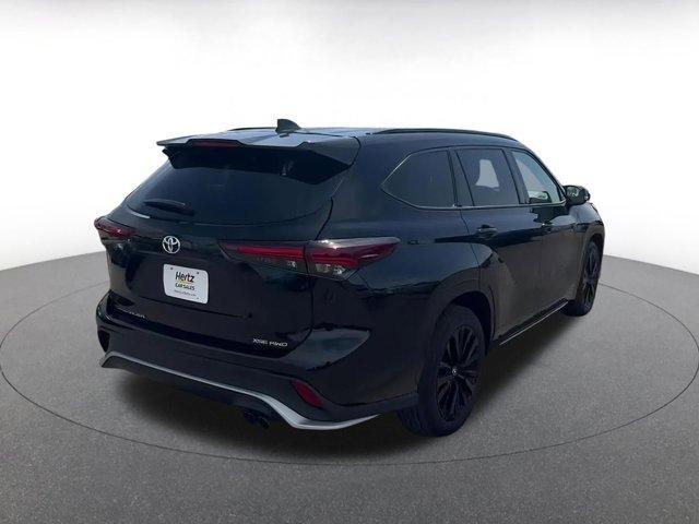 used 2024 Toyota Highlander car, priced at $40,626