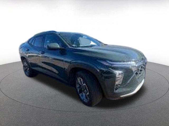 used 2025 Chevrolet Trax car, priced at $20,233